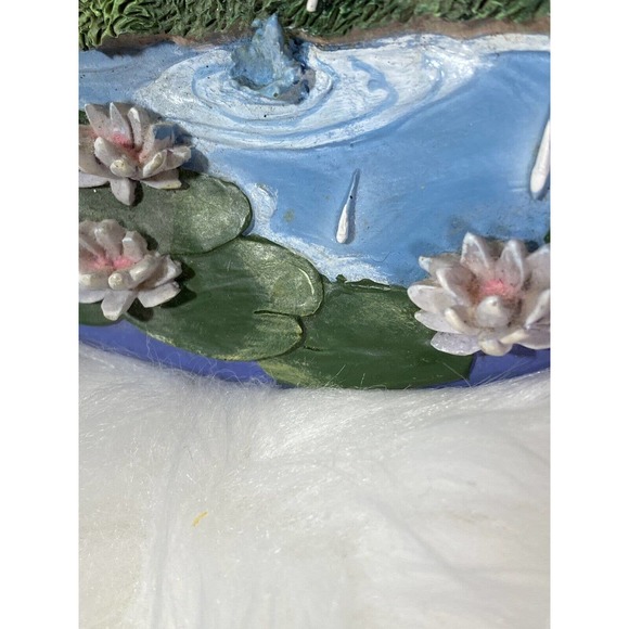 Bradford Exchange Pooh's Hunnypot “IT'S JUST A SMALL PIECE OF WEATHER” 3D Plate - Picture 4 of 6